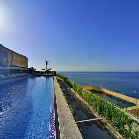 Complex Bvs Bosphorus & Gündoğan